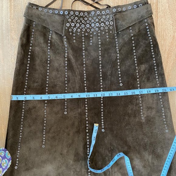 BCBG MAX AZRIA Suede A-Line Midi Skirt Side Zip Laces Studs Size 4 Knee Length - Picture 12 of 14